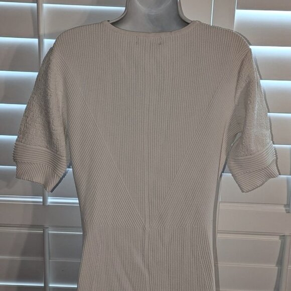 Slate & Willow Ivory Knit Ribbed Midi Knee Length Hourglass Flare Sweater Dress - Picture 7 of 11